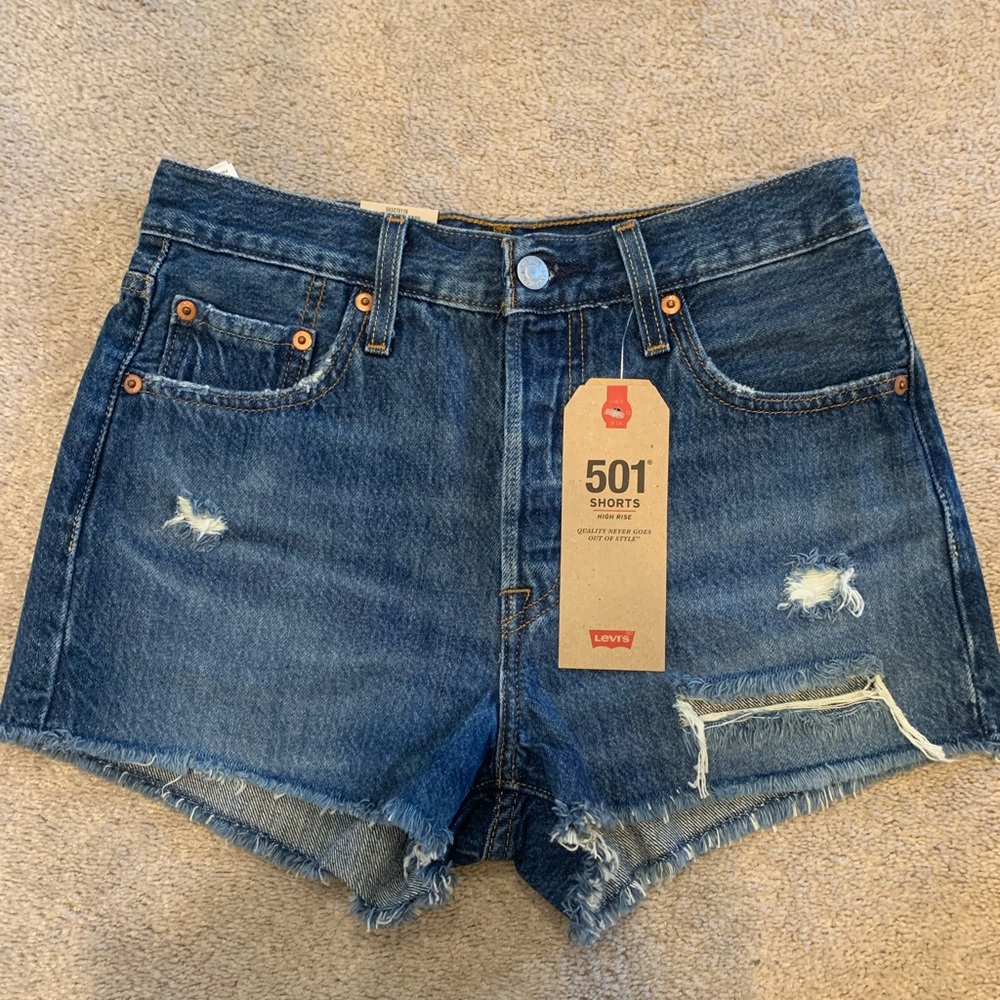 NWT Levi 501 Shorts